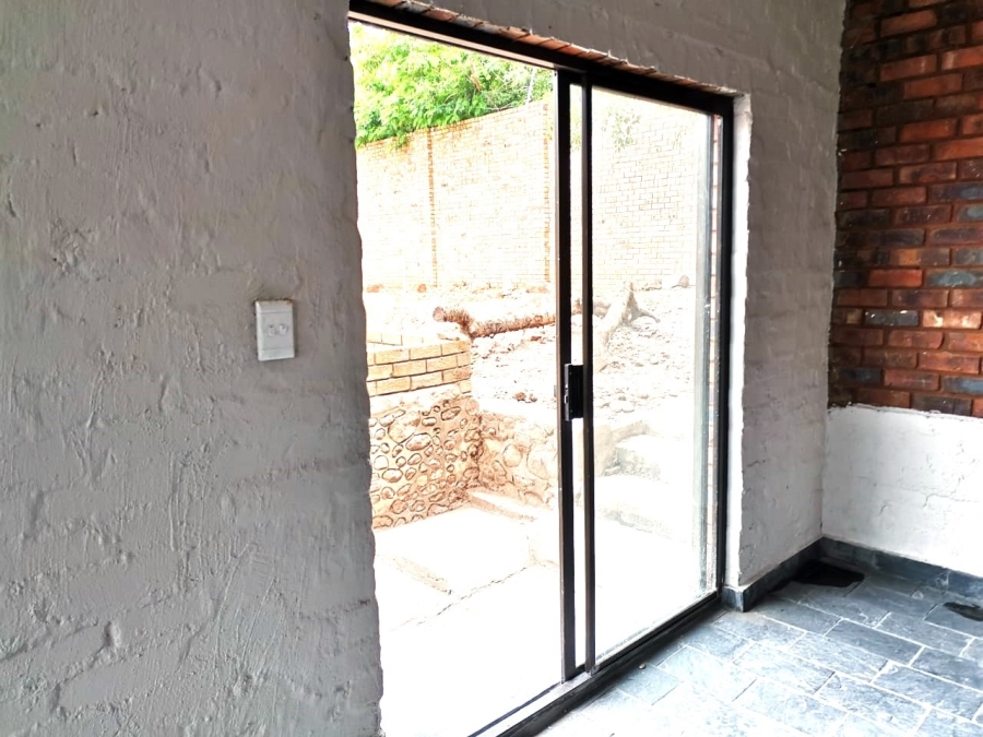 To Let 1 Bedroom Property for Rent in Safari Gardens North West
